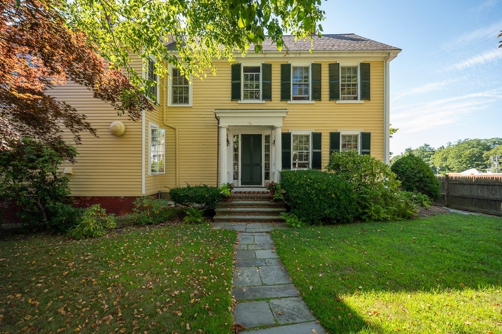 10 Ashland Ave, Manchester, MA, 10 Ashland Ave, Manchester, MA Photo #2