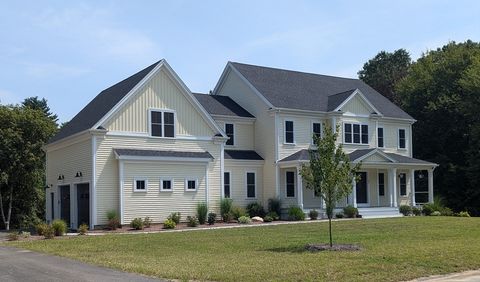 30 Owl Ridge Rd Easton MA 02356
