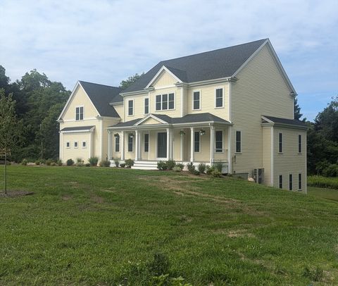 30 Owl Ridge Rd Easton MA 02356