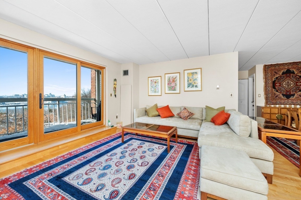 50 Boatswains Way 306