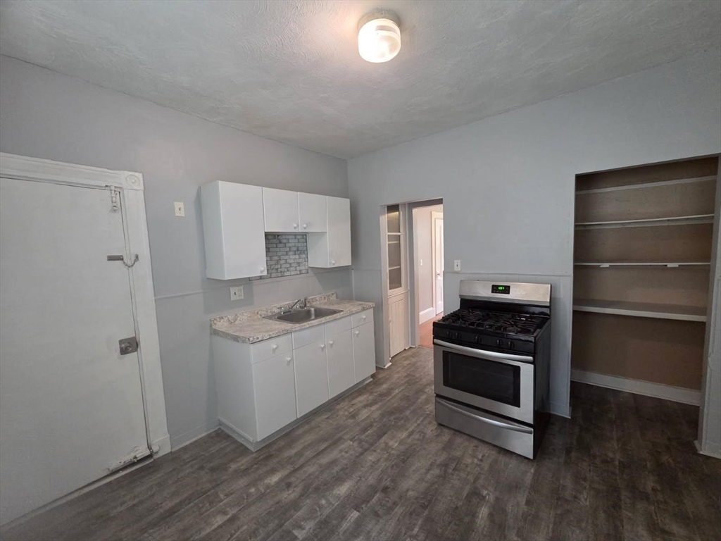 Click for 57 Cushing Ave #1, Boston, MA slideshow