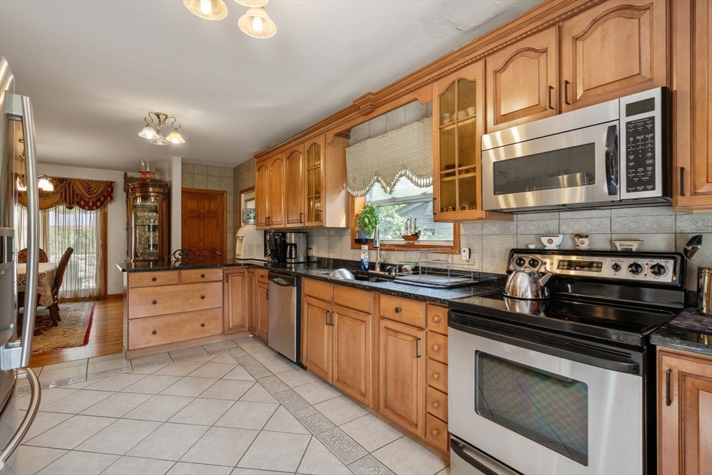 20 Berkmans St