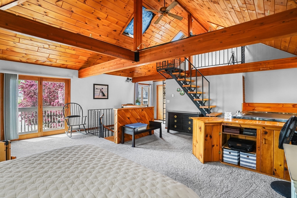 122 S Walker St, Lowell, MA Photo #37