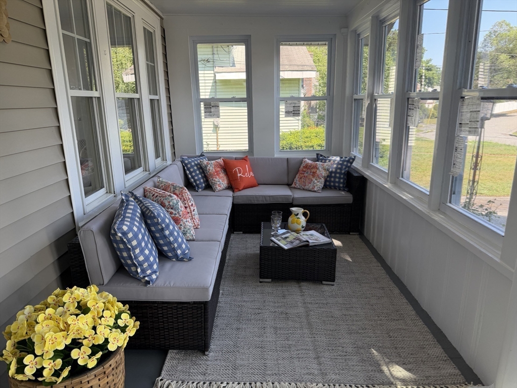 47 Ideal Rd