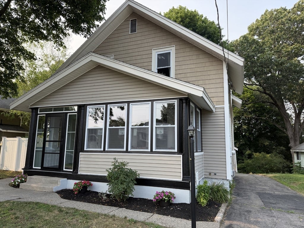 47 Ideal Rd