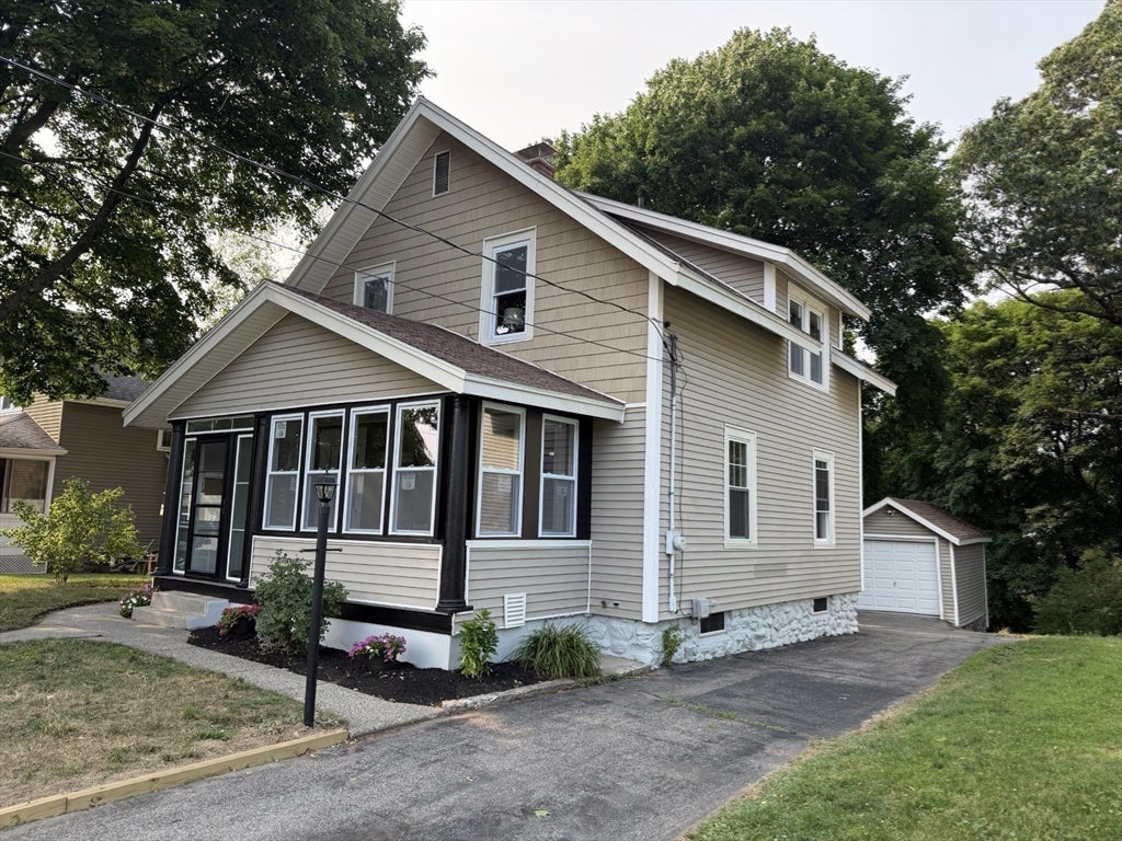 47 Ideal Rd
