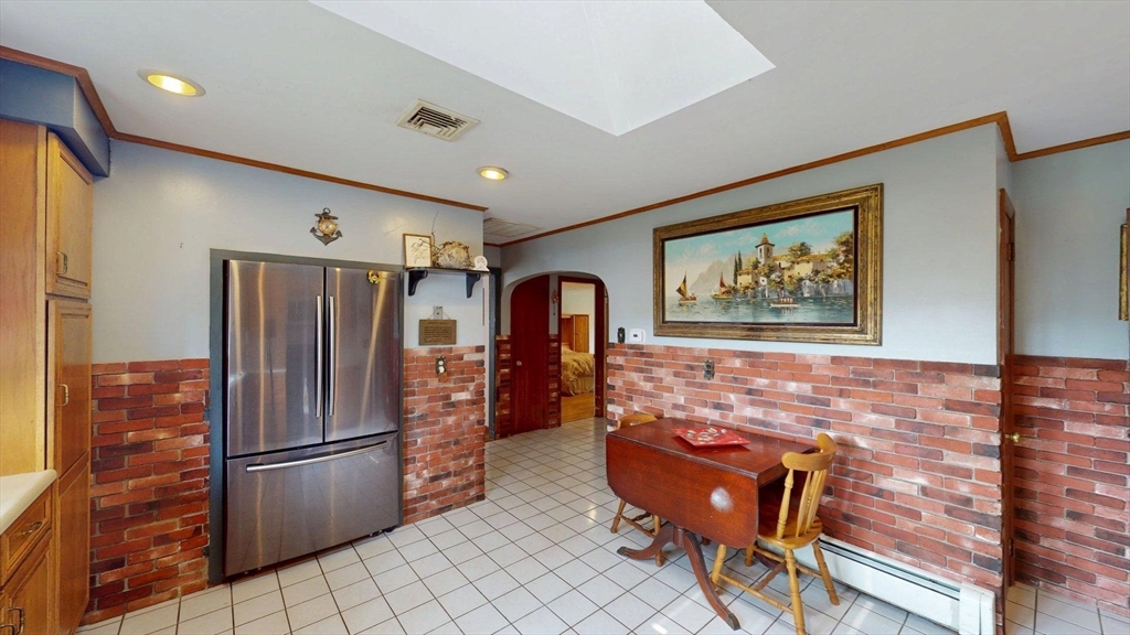 8 Vincent Ave