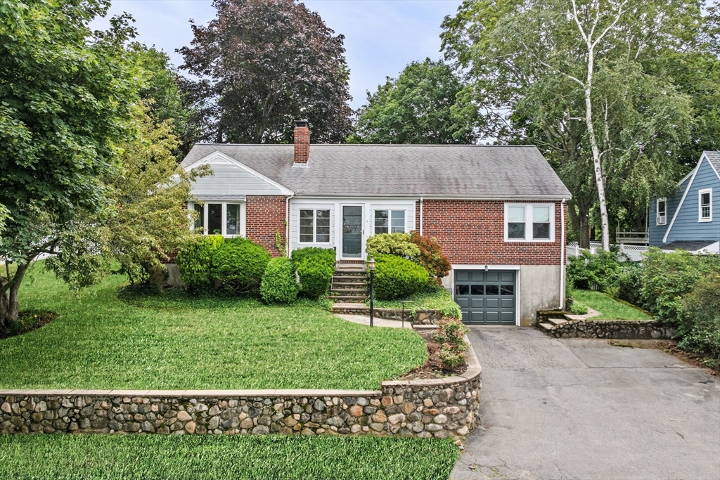 4 Batchelder Rd