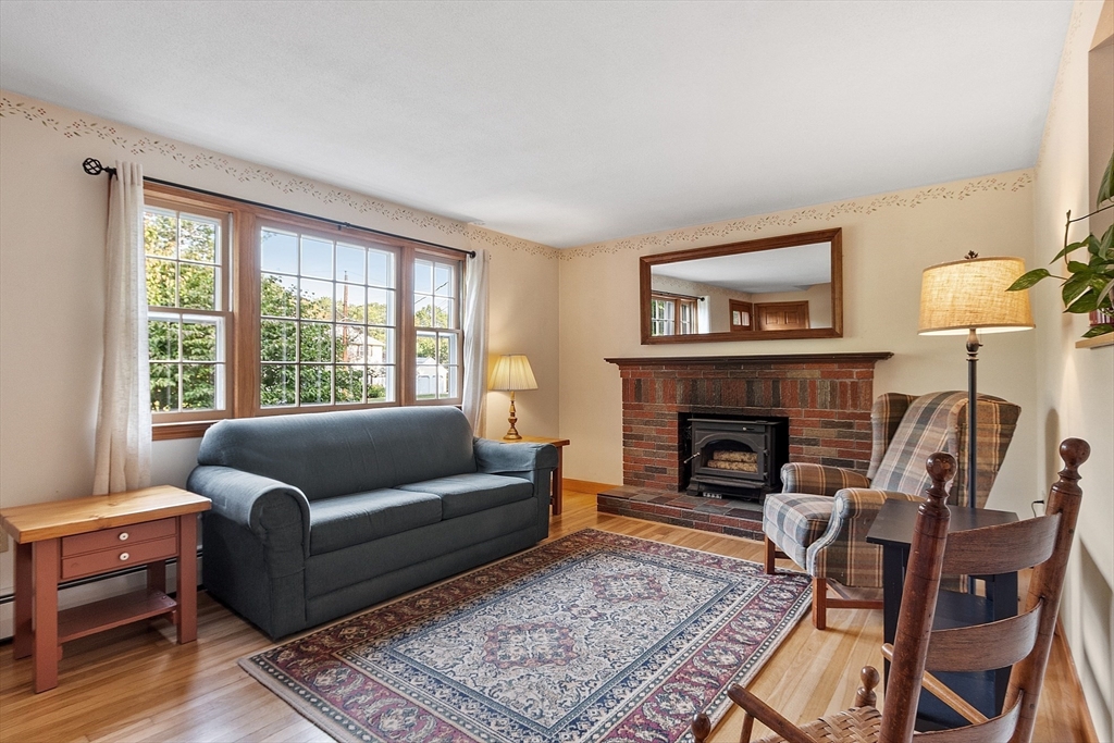 20 Woodside Dr
