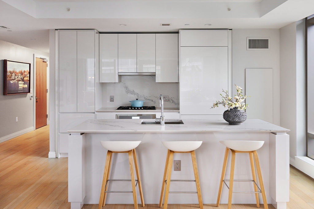 133 Seaport Boulevard 2101