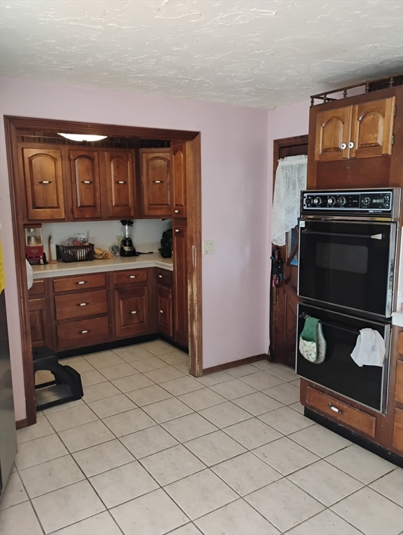 186 Eight Lots Road