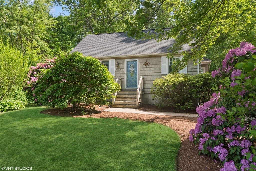 157 Hall St
