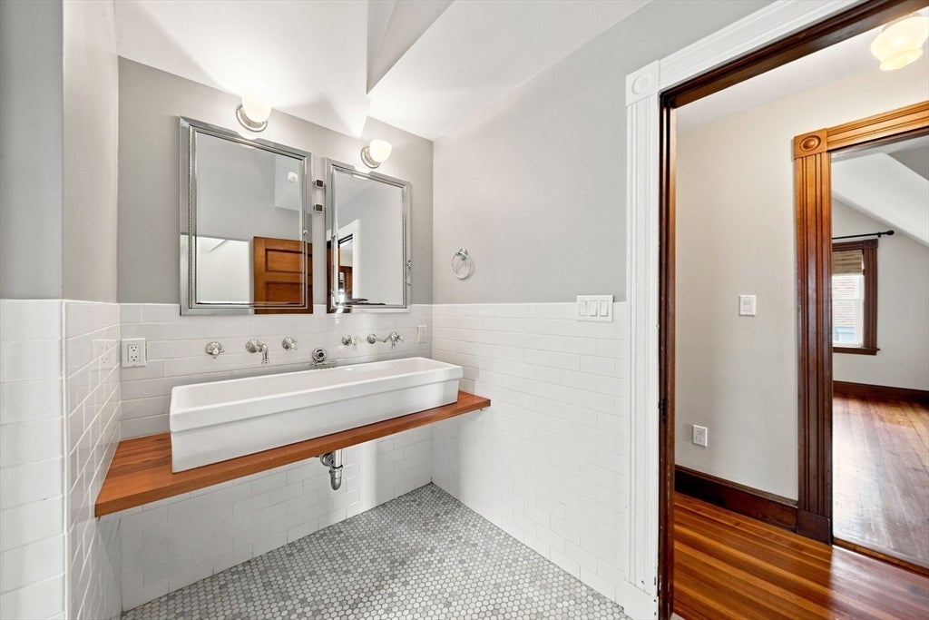39 Ainsworth St, Boston, MA, 39 Ainsworth St, Boston, MA Photo #16