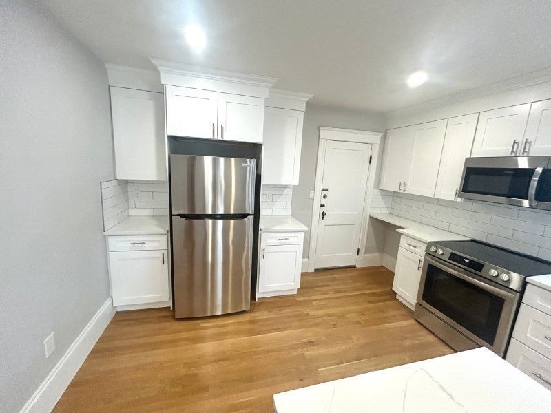 73 Governor Winthrop Rd #2, Somerville, MA Photo #6