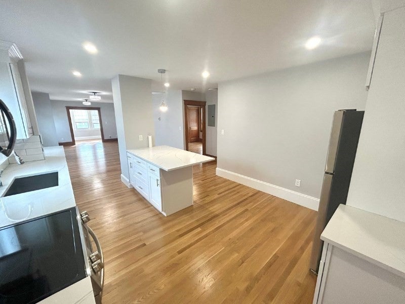 73 Governor Winthrop Rd #2, Somerville, MA Photo #2
