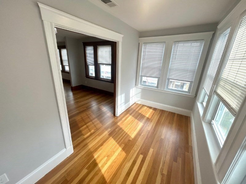 73 Governor Winthrop Rd #2, Somerville, MA Photo #15