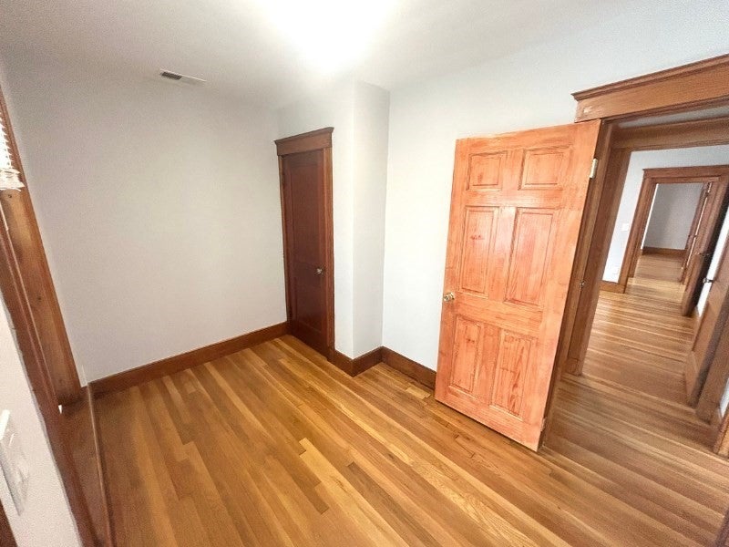 73 Governor Winthrop Rd #2, Somerville, MA Photo #27