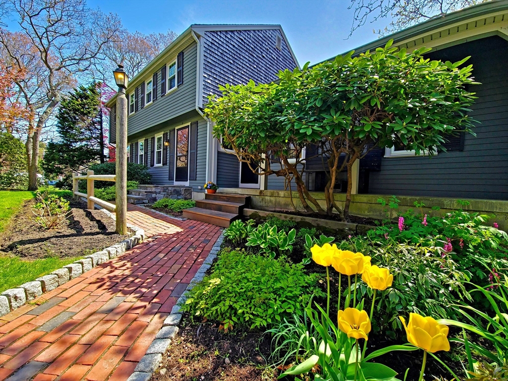 8 Schooner Ln