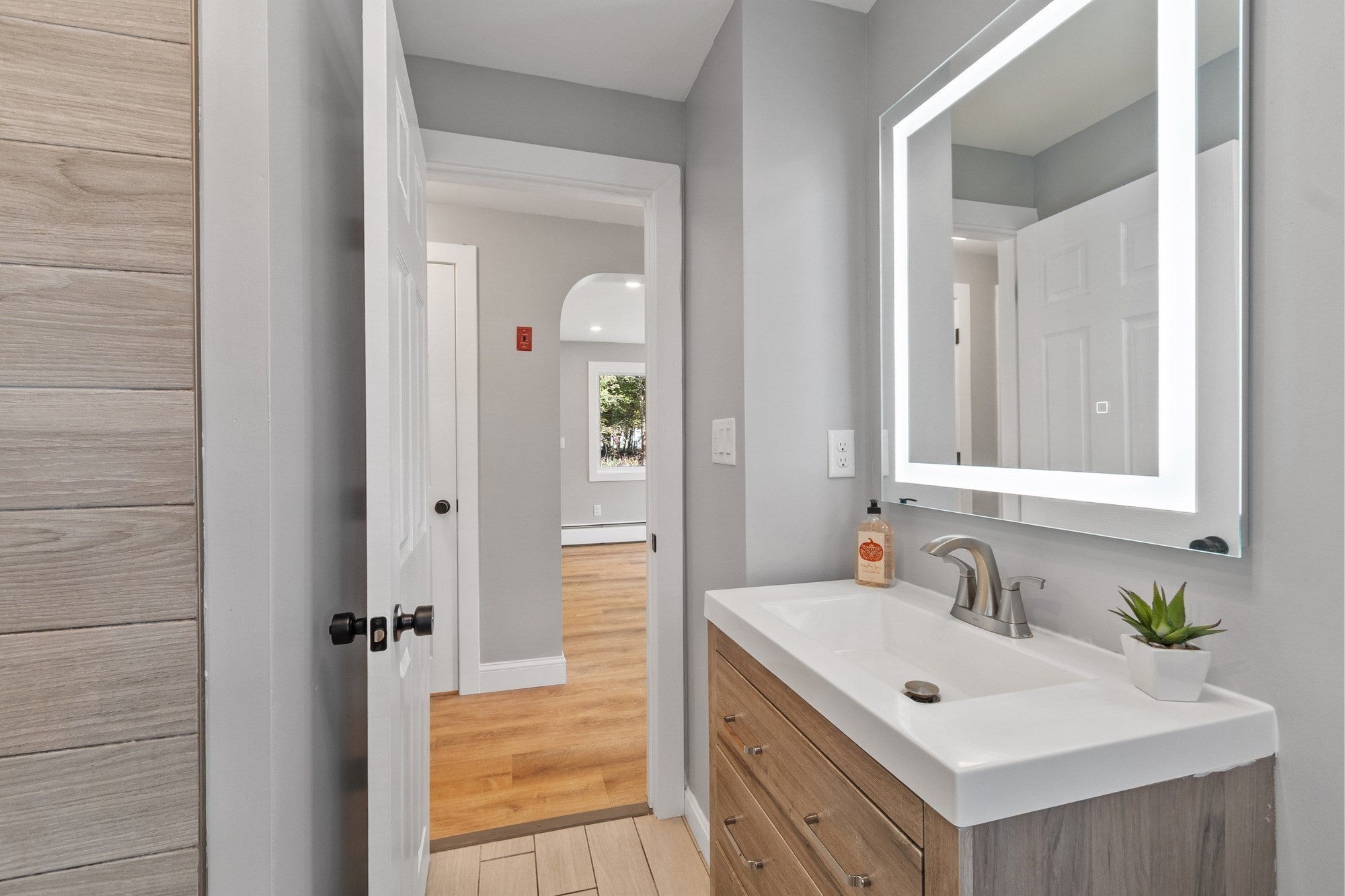 143 Foster Road, Tewksbury, MA Photo #23