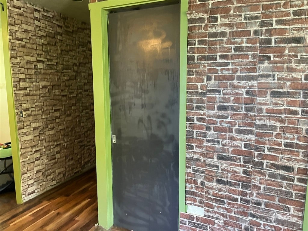 41 Iroquois Street, Worcester, MA Photo #14