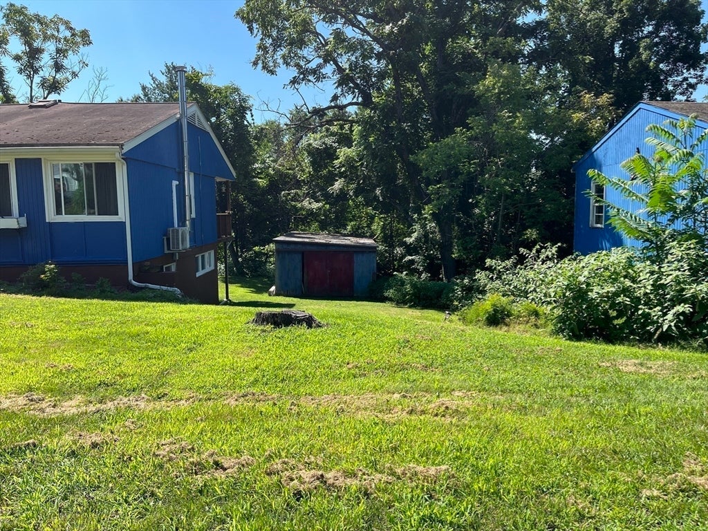 41 Iroquois Street, Worcester, MA Photo #38