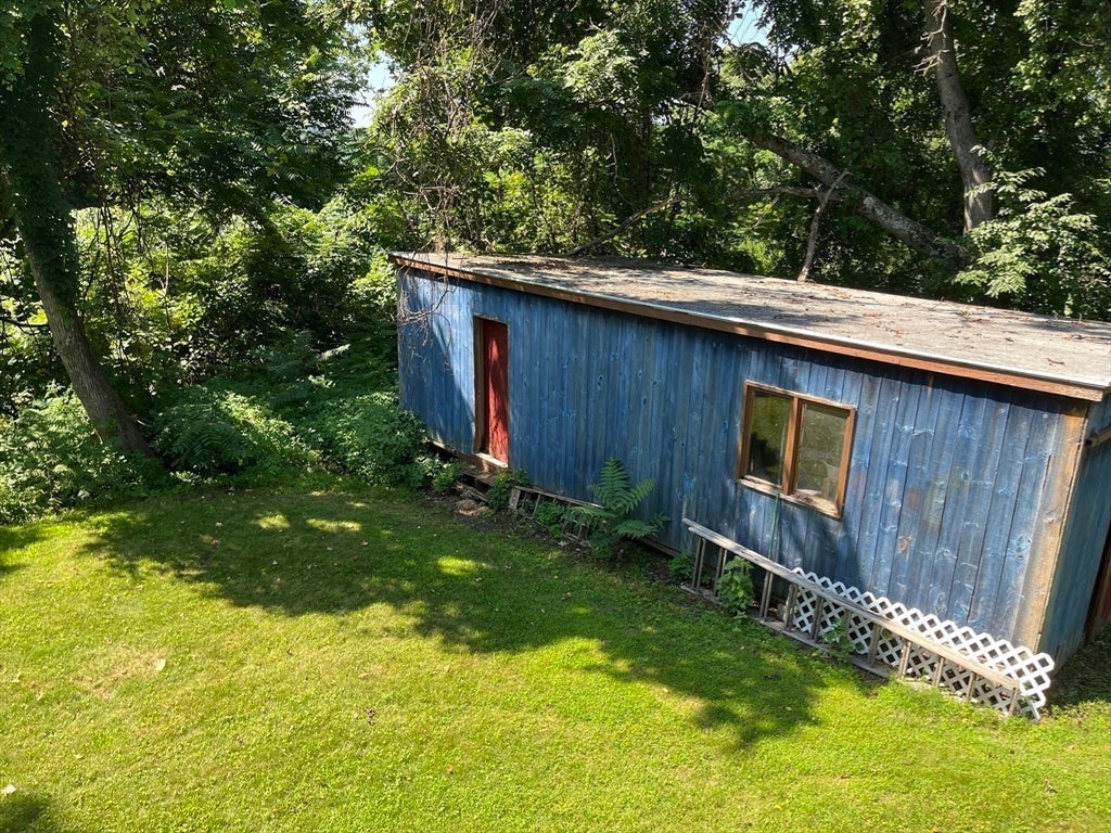 41 Iroquois Street, Worcester, MA Photo #30