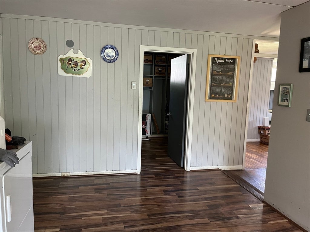 41 Iroquois Street, Worcester, MA Photo #8