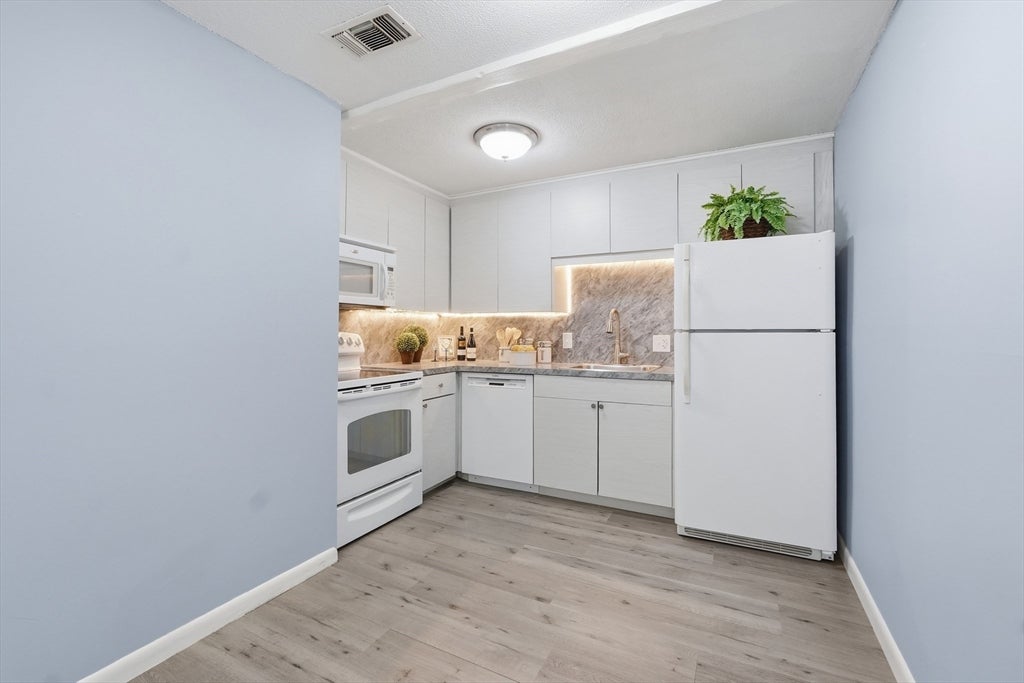 176 Maple Ave #1-36, Rutland, MA, 176 Maple Ave #1-36, Rutland, MA Photo #15