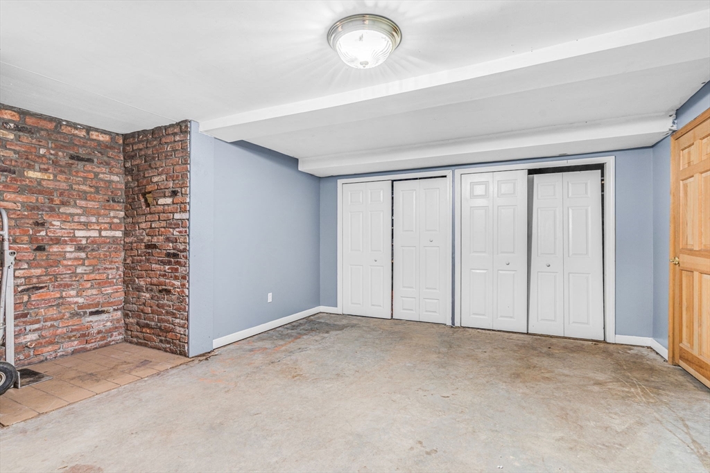 Bellingham, Massachusetts 02019, United States, 3 Bedrooms Bedrooms, ,3 BathroomsBathrooms,Residential,Pending,135664