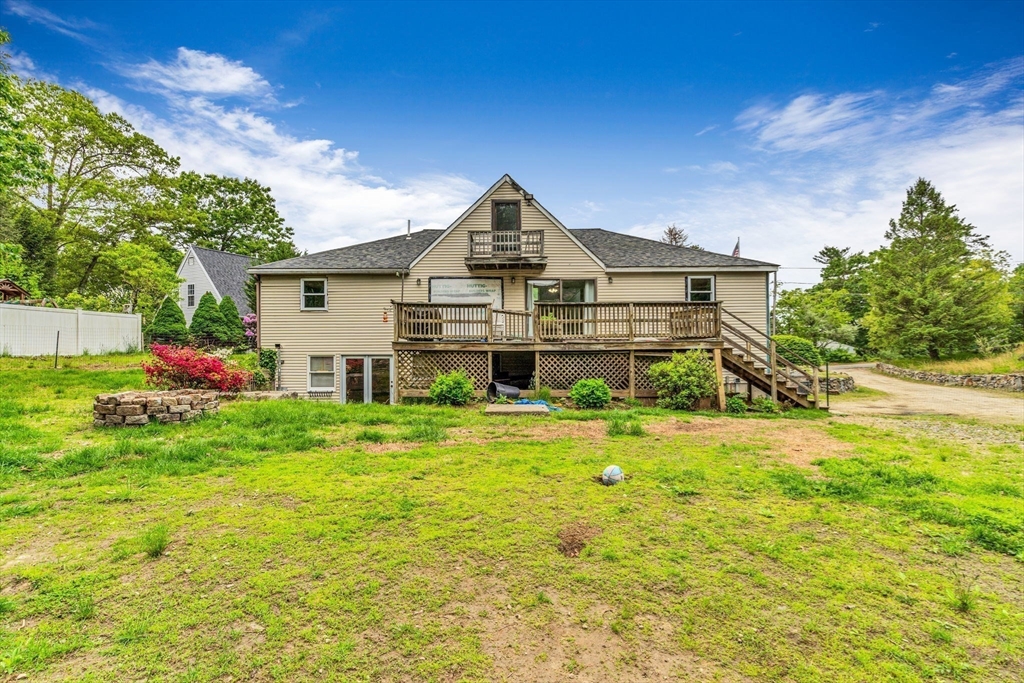 Bellingham, Massachusetts 02019, United States, 3 Bedrooms Bedrooms, ,3 BathroomsBathrooms,Residential,Pending,135664