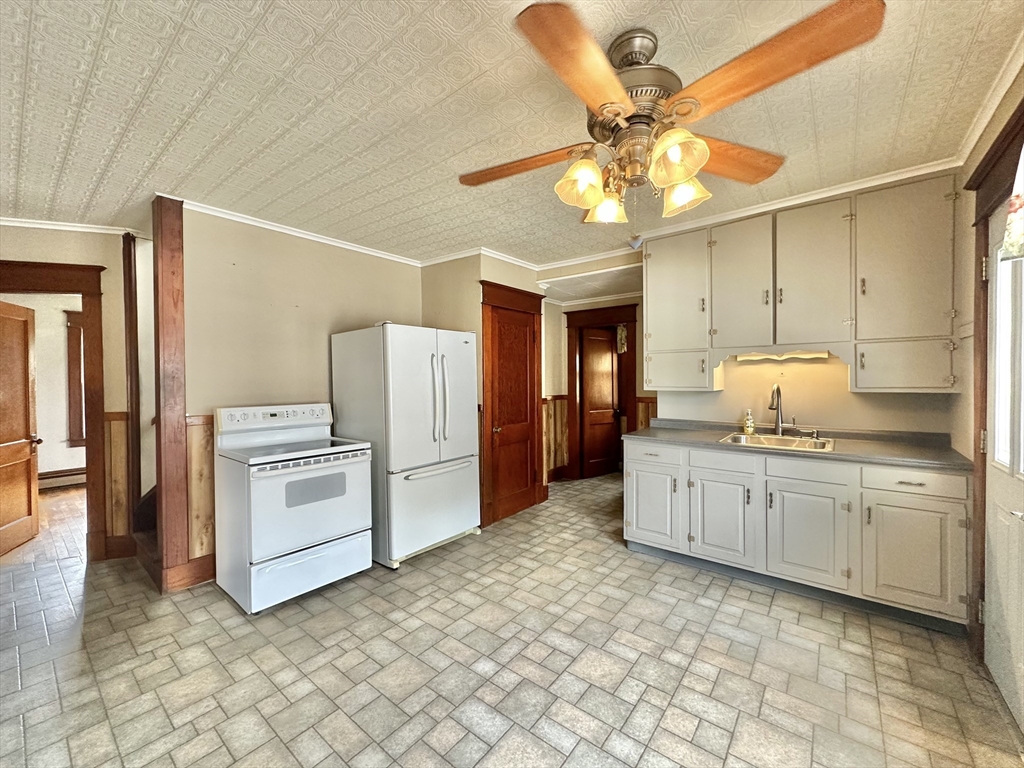 34 and 0 Wildermere St