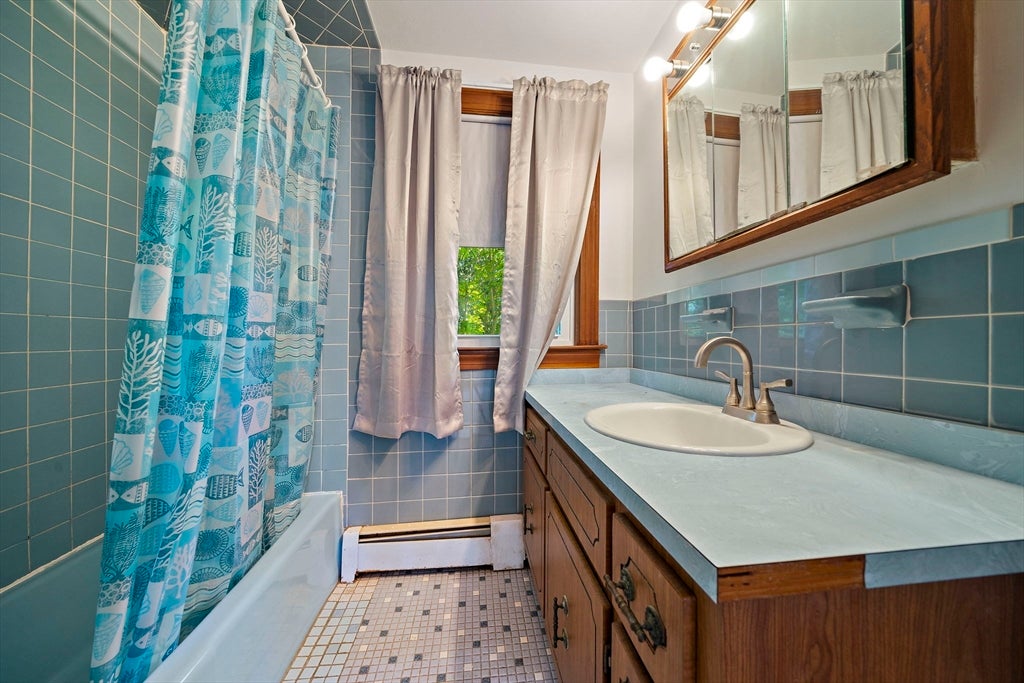 19 Bartlett ST, Avon, MA Photo #15