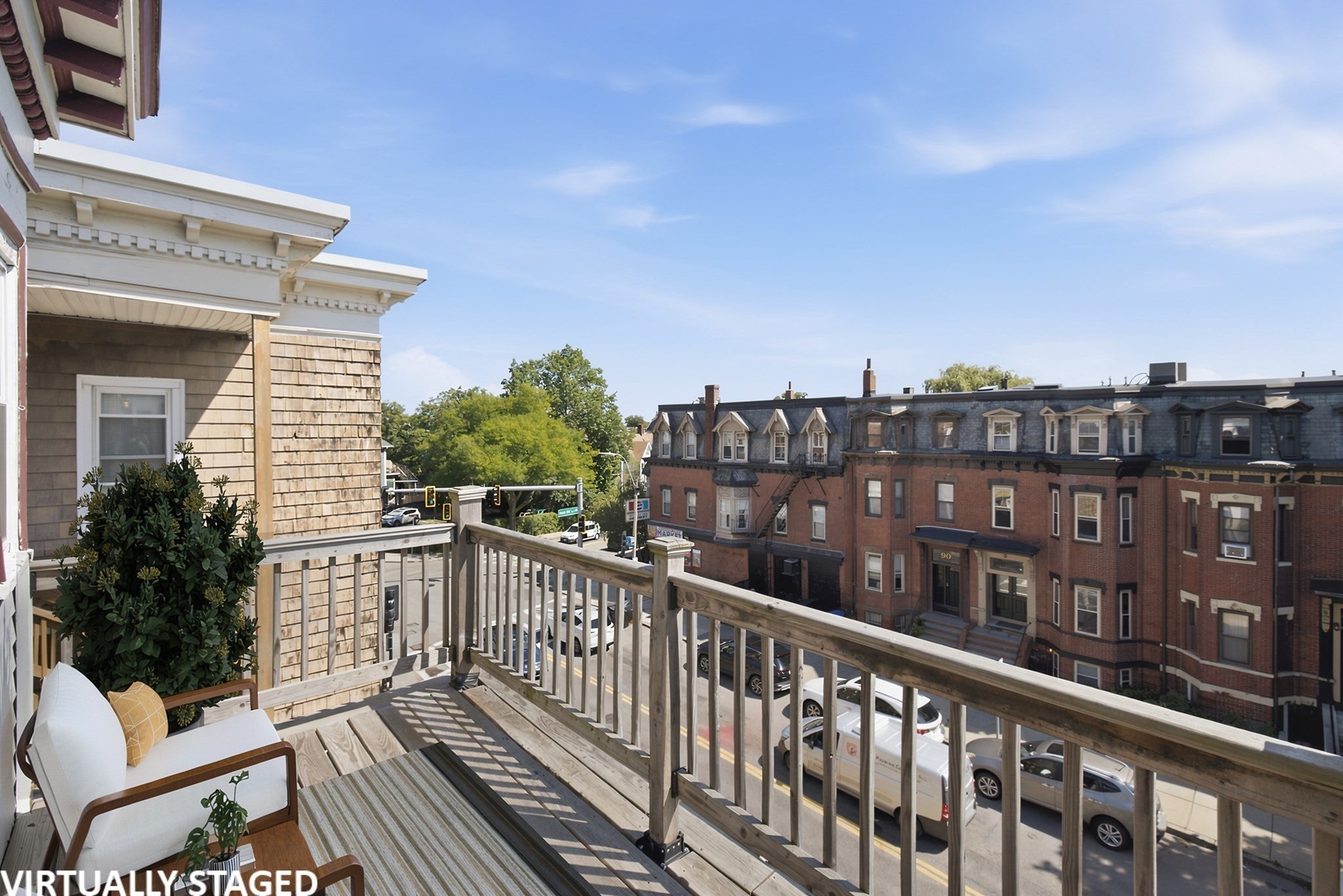 97 Pleasant St 3