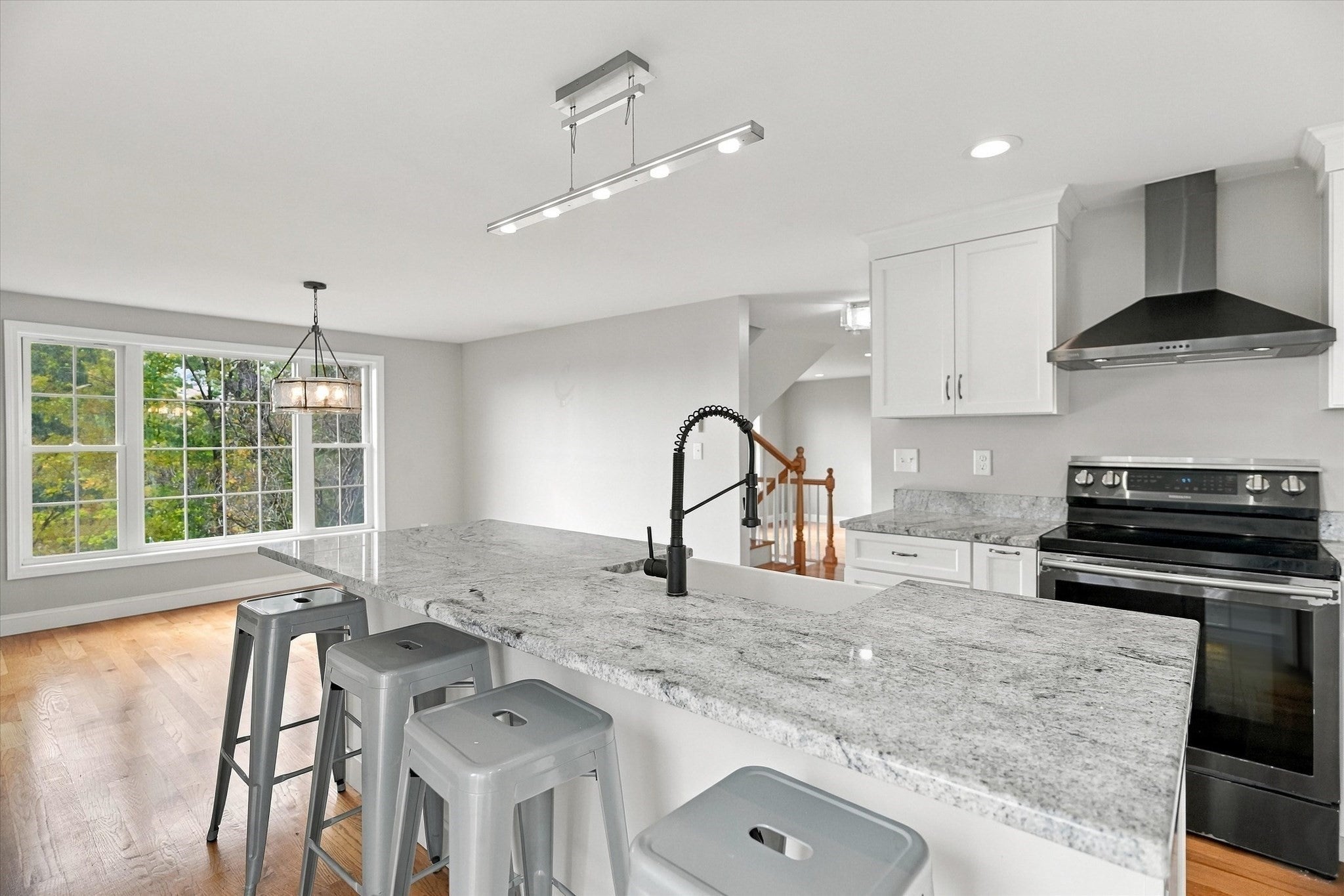 588 Main St, West Newbury, MA, 588 Main St, West Newbury, MA Photo #6