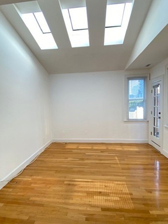 Photo 1 of 11 — 58 Temple St. 5, Boston, MA 02114