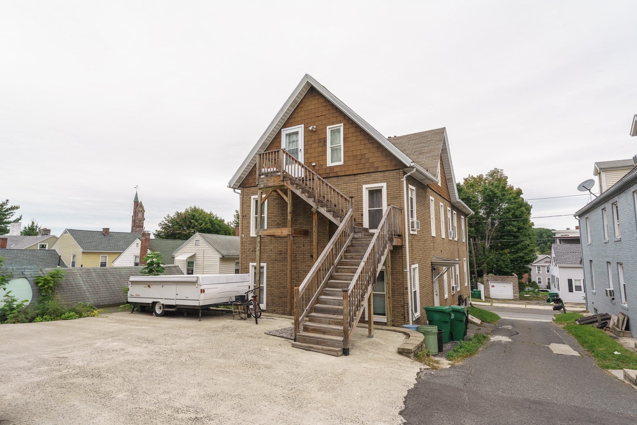 17 Spring St, Chicopee, MA Photo #28