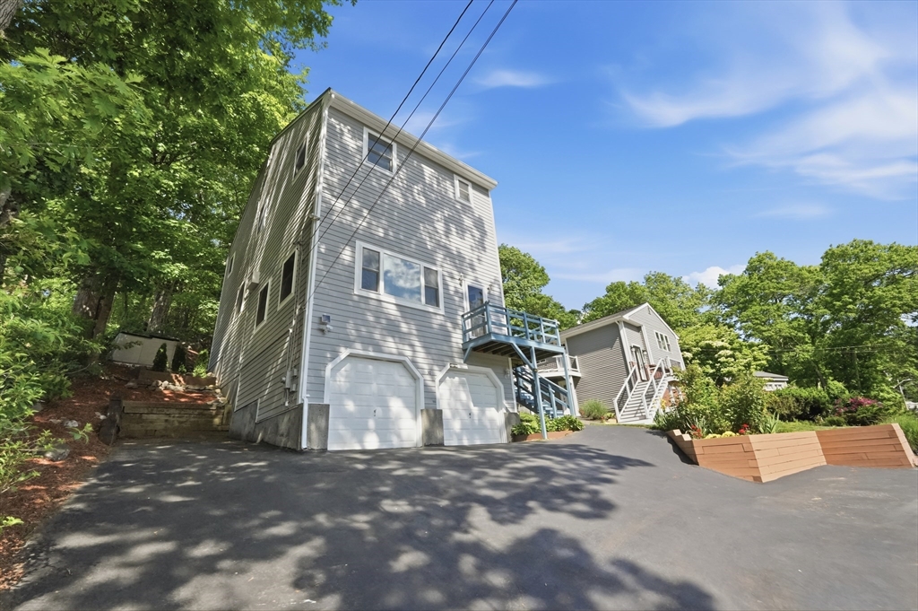 30 Golden Hills Road