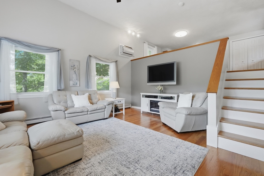 30 Golden Hills Road