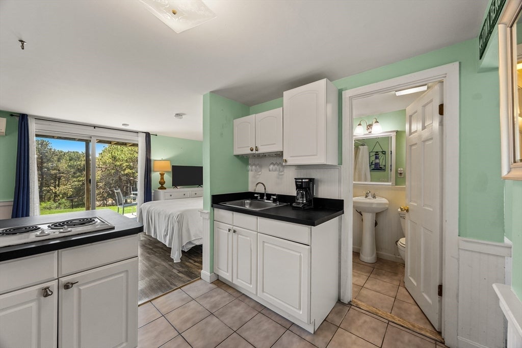 132 Shore Rd 13