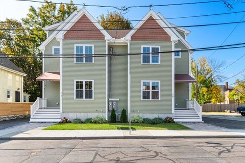 17 Emerson A Stoneham MA 02180