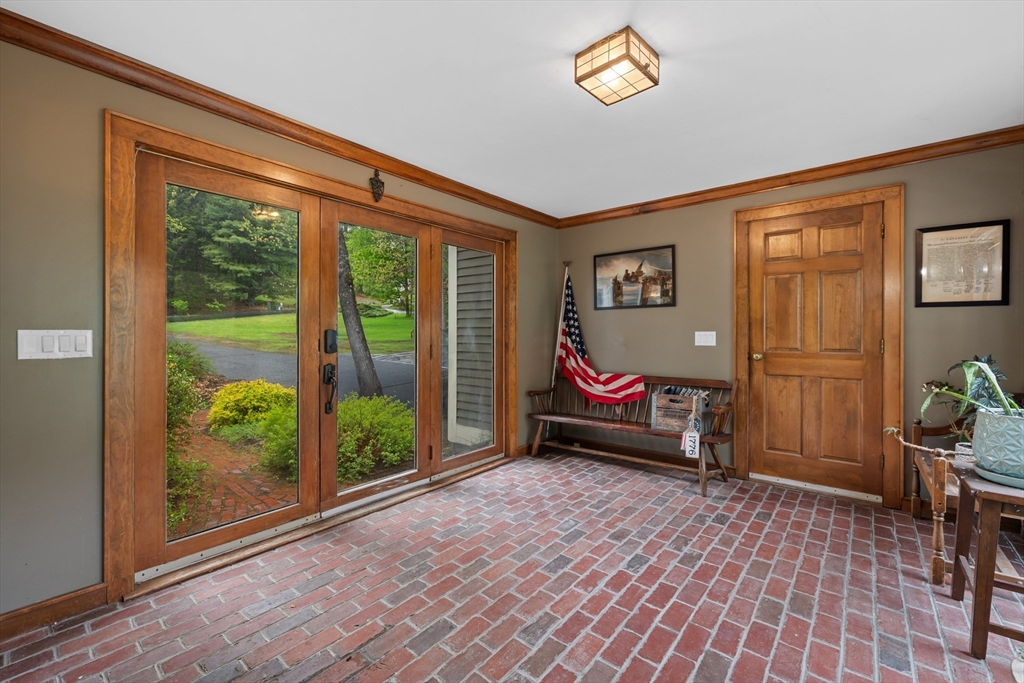 16 Elliott Road