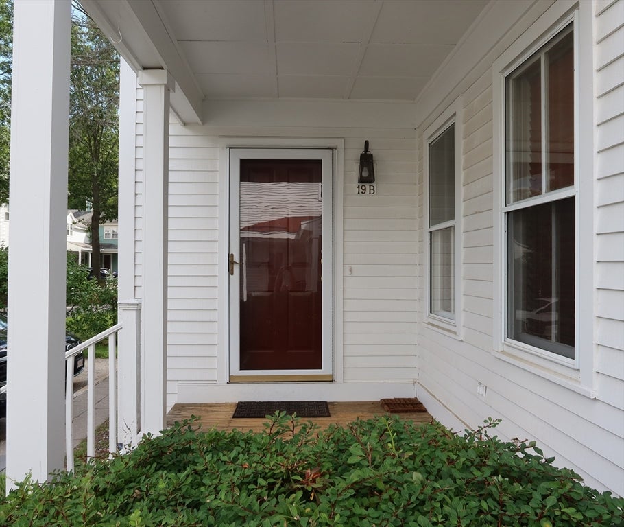 19 S Commons #B, Lincoln, MA Photo #2