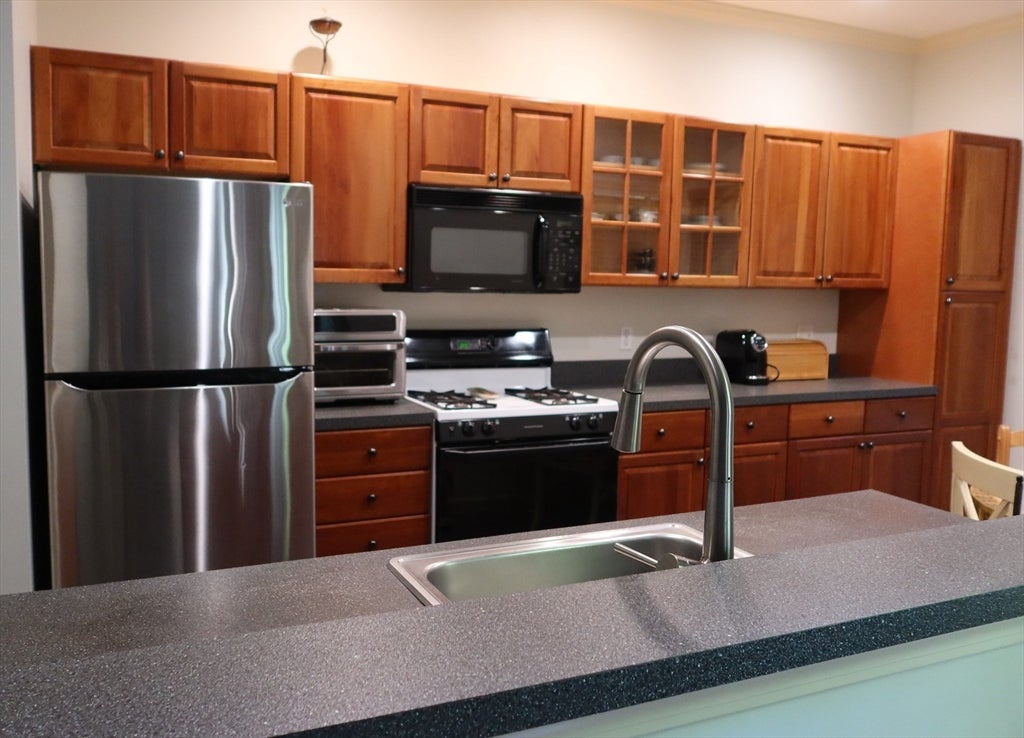 19 S Commons #B, Lincoln, MA Photo #6