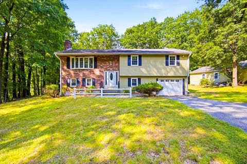 Photo of 198 Hollis Rd, Lunenburg, MA 01462 (MLS # 73560457)