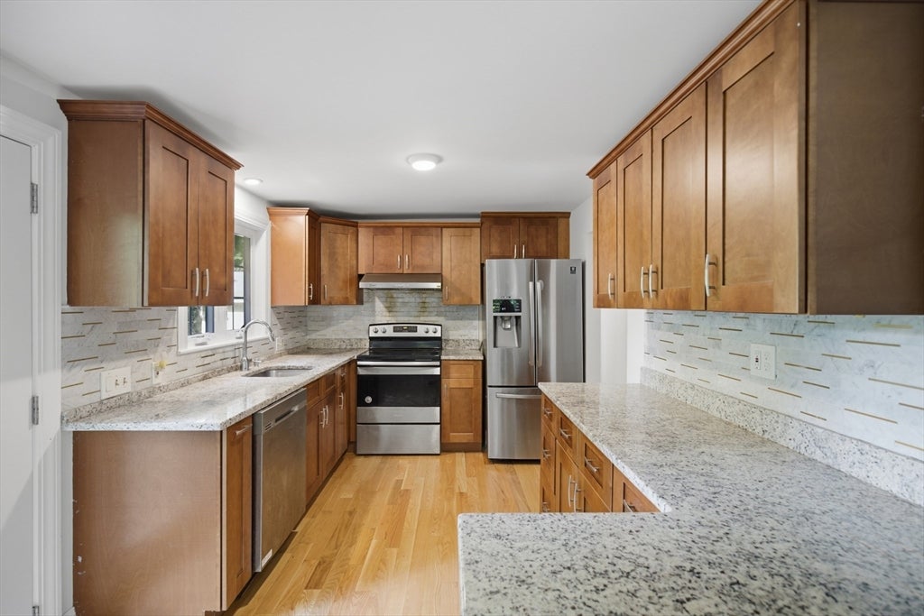 198 Hollis Rd, Lunenburg, MA, 198 Hollis Rd, Lunenburg, MA Photo #5