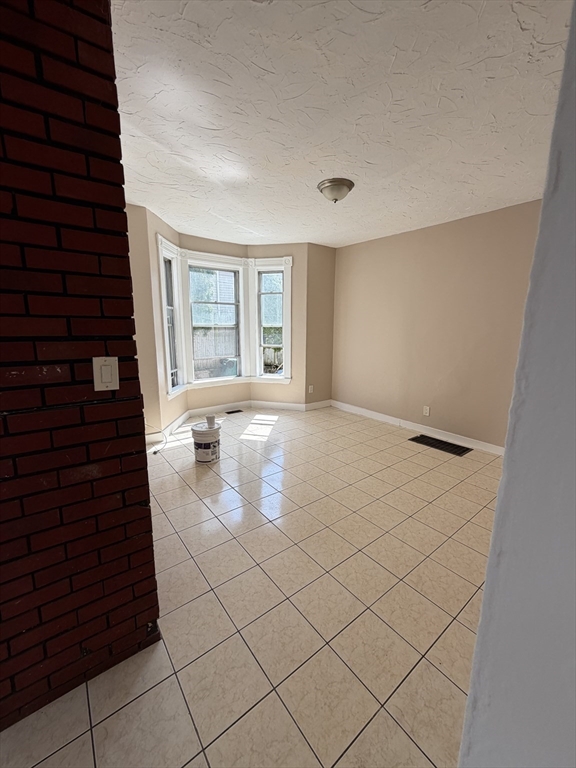 31 Chestnut Street #1, Lynn, MA Photo #16