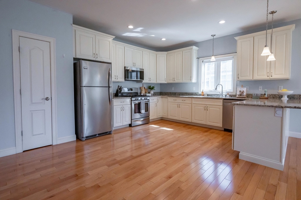 12 Torrey Pines Cir 12