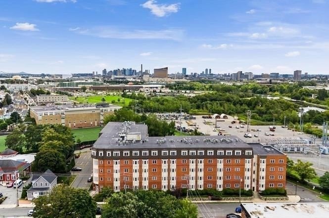 120 Wyllis Ave 222