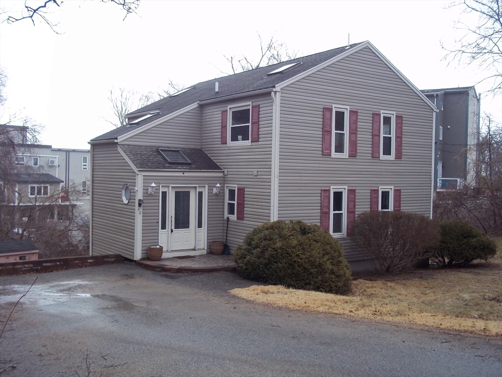 40 Menotomy Rd, Plymouth, MA Photo #1