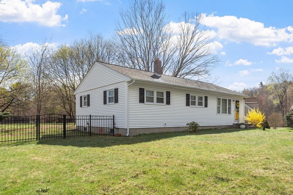 Photo of 46 Rolling Acres Road, Lunenburg, MA 01462 (MLS # 73503792)